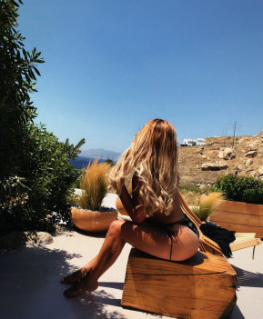 Allison - escort review from Chania, Greece