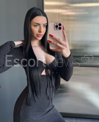 Photo escort girl MERYEM ELF: the best escort service